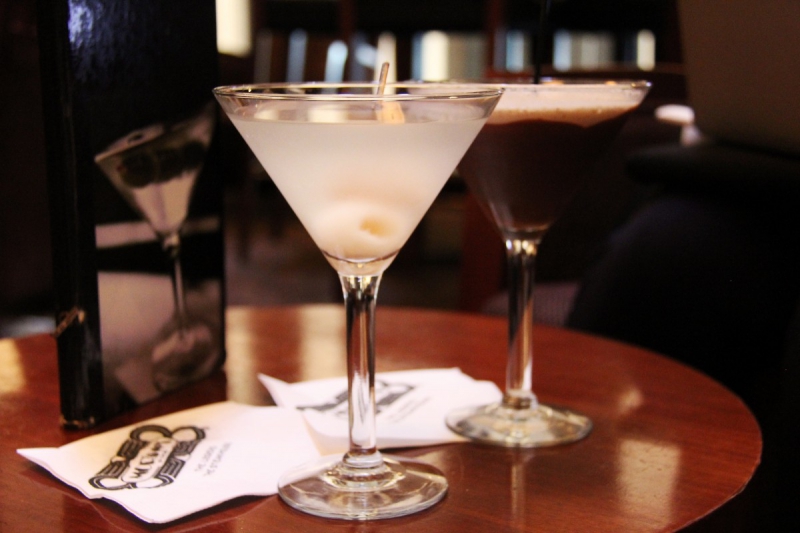 brasserie-ST JULIEN-min_martini_bar_lychee_chocolate_alcohol_liquor_happy_hour_happy-910161